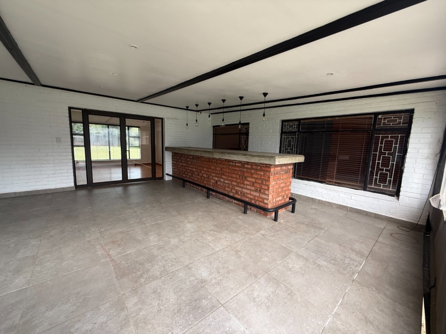 5 Bedroom Property for Sale in Bayswater Free State